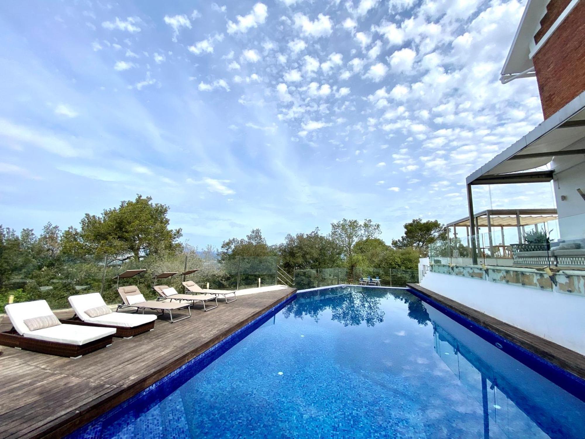 Aya House Hotel Barcelona Bagian luar foto