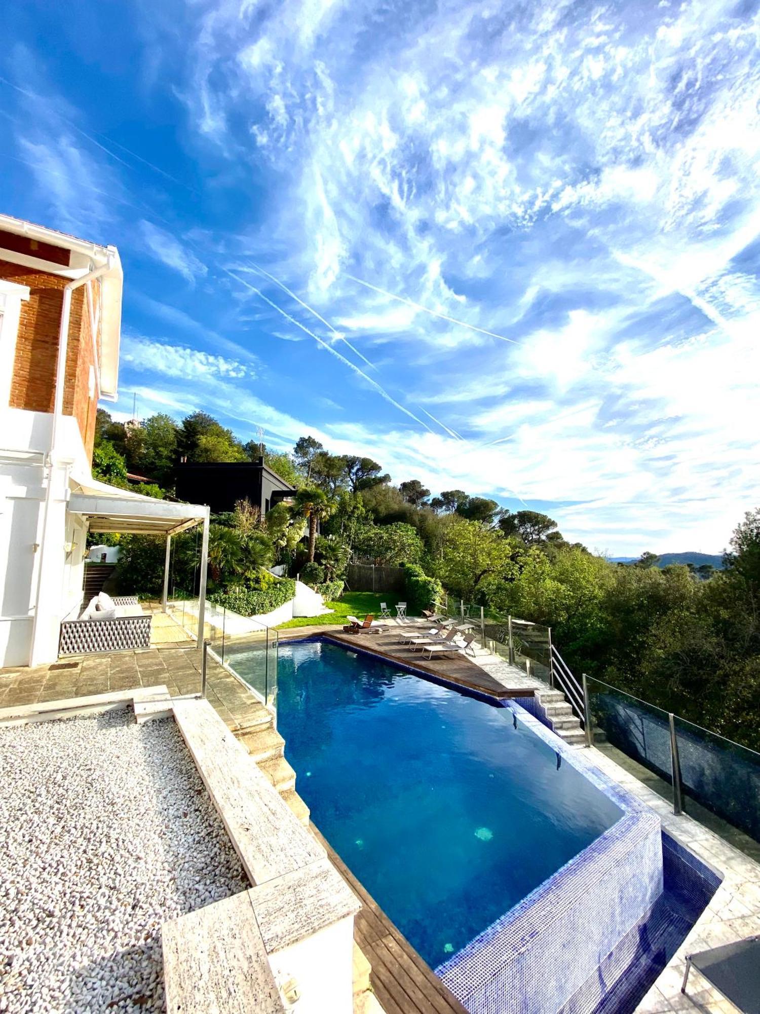 Aya House Hotel Barcelona Bagian luar foto