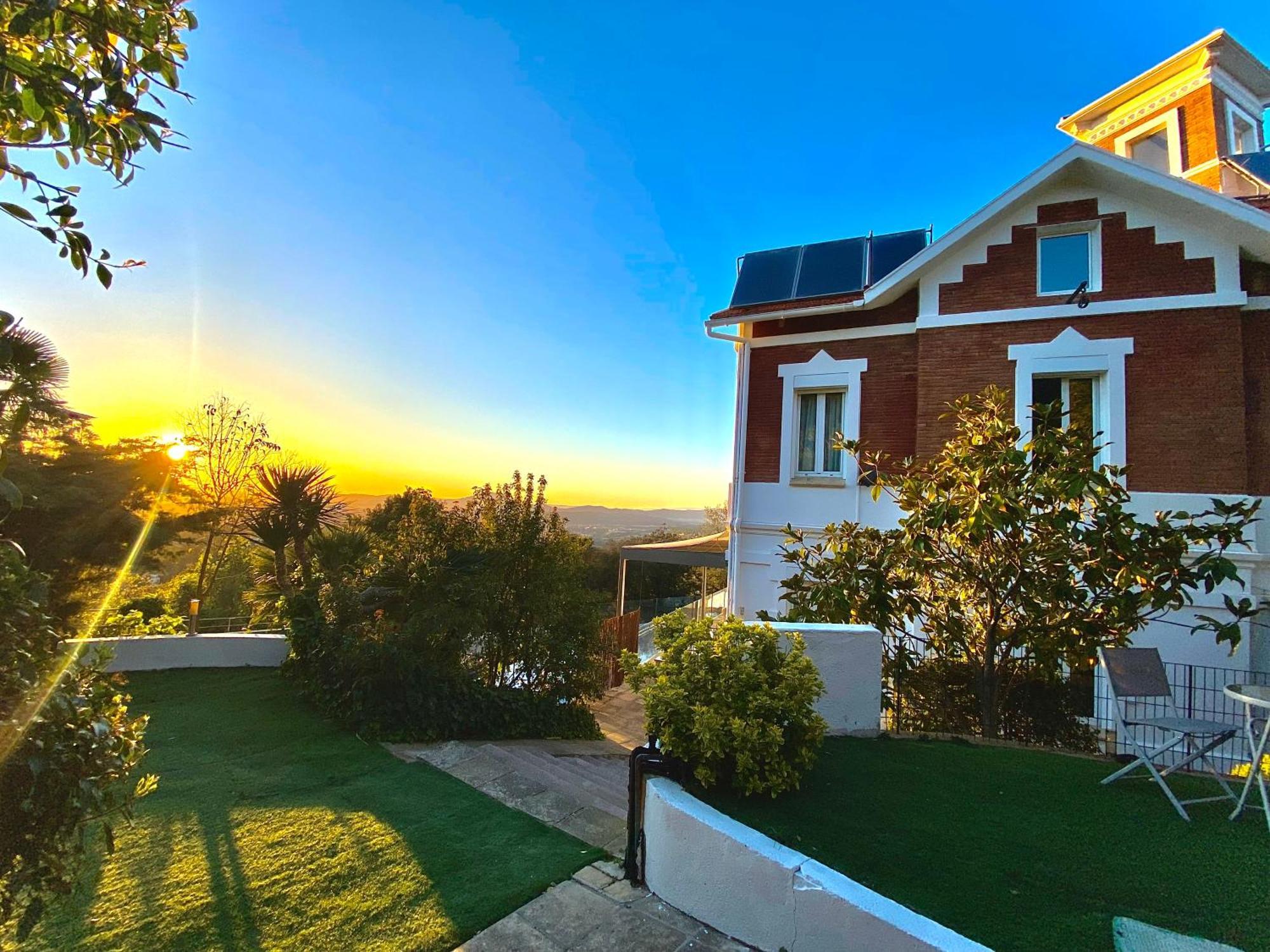 Aya House Hotel Barcelona Bagian luar foto