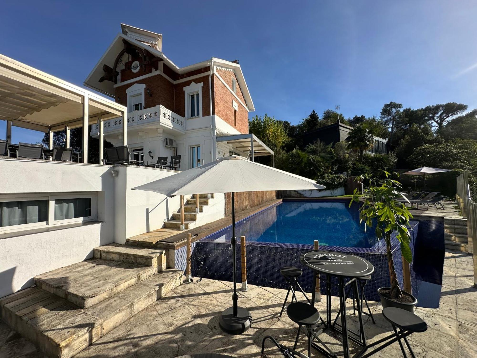 Aya House Hotel Barcelona Bagian luar foto