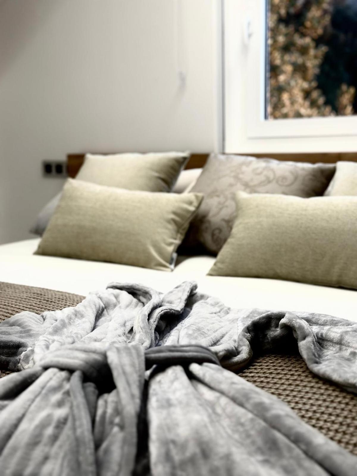 Aya House Hotel Barcelona Bagian luar foto